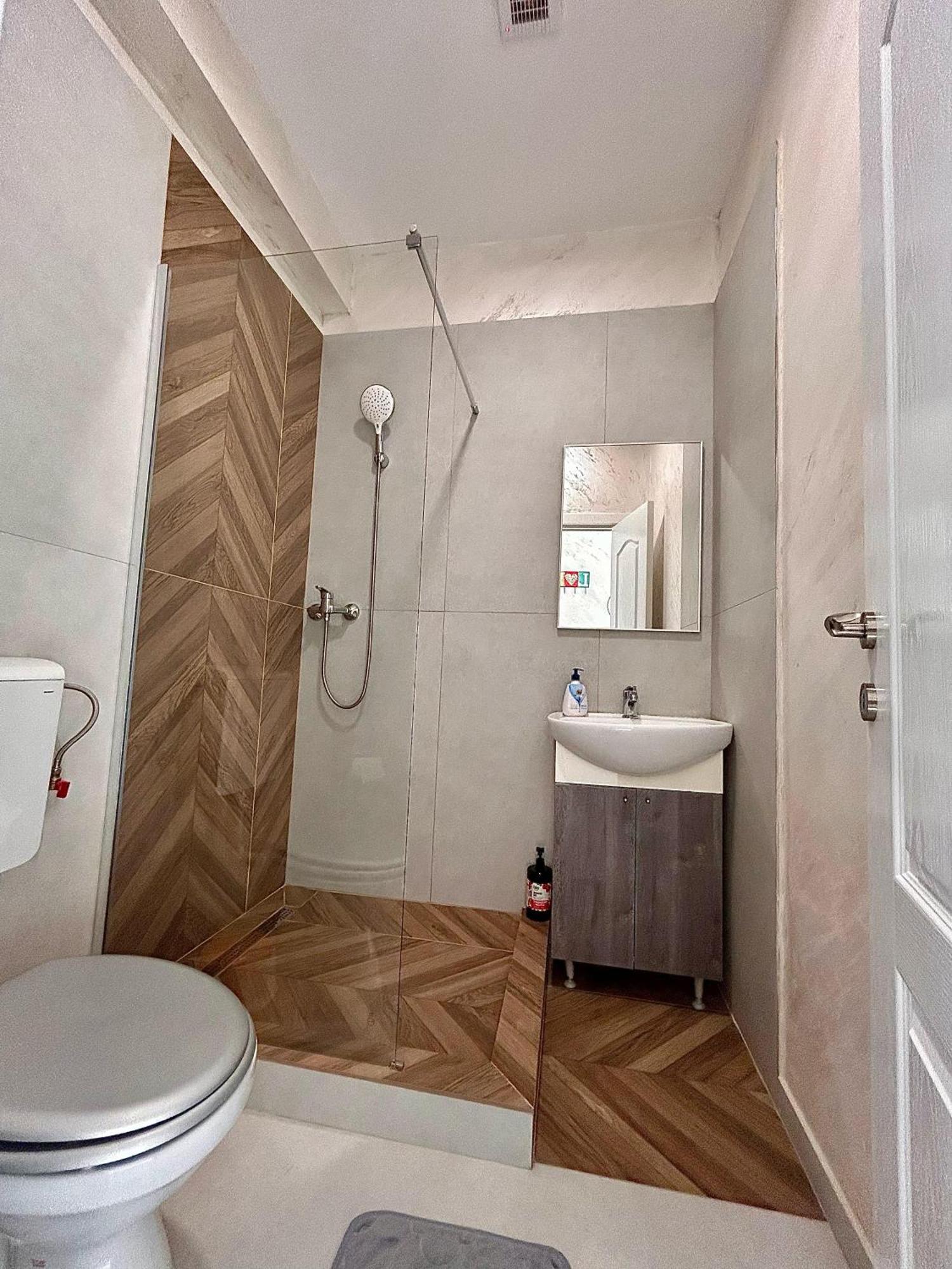 Aparthotel Teodoroiu Nr. 5 Craiova Exterior foto