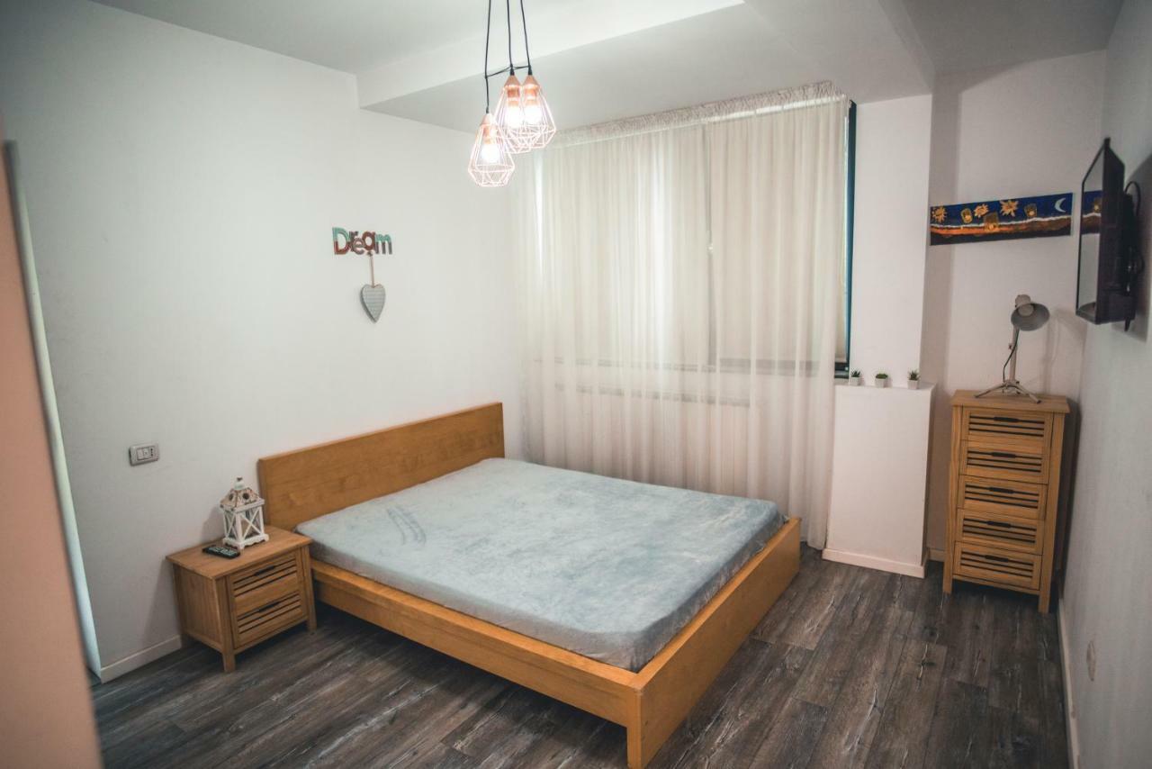 Aparthotel Teodoroiu Nr. 5 Craiova Exterior foto